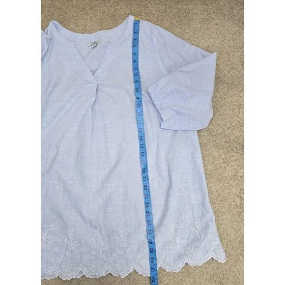 Croft & Barrow Embroidered Scallop Hem Blouse Shirt Size 1X Striped Blue White - Picture 8 of 9